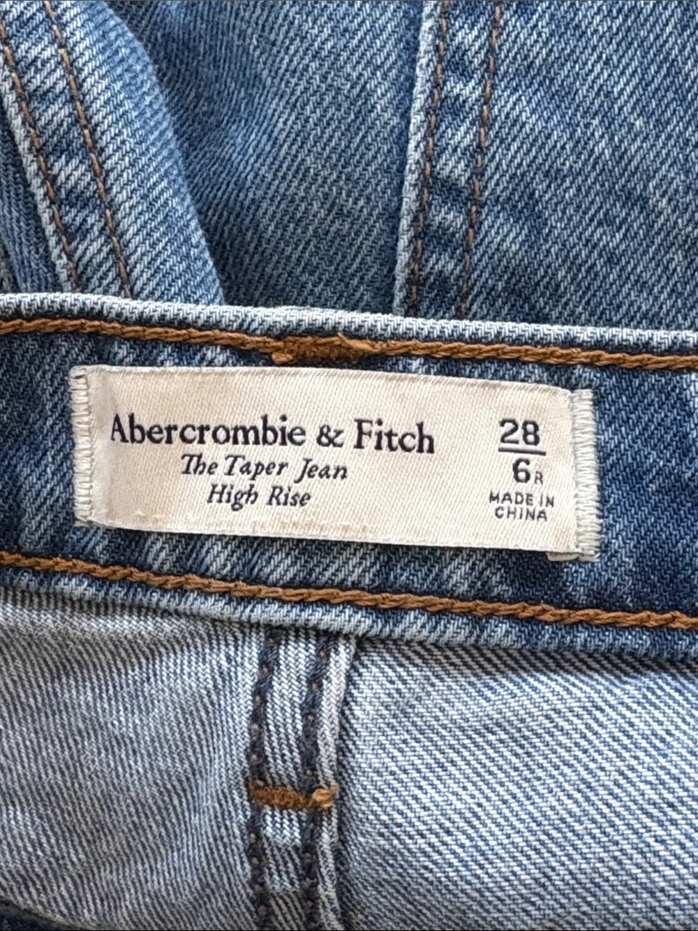 Abercrombie The High Rise Taper Jean, 28 R - Picture 6 of 14